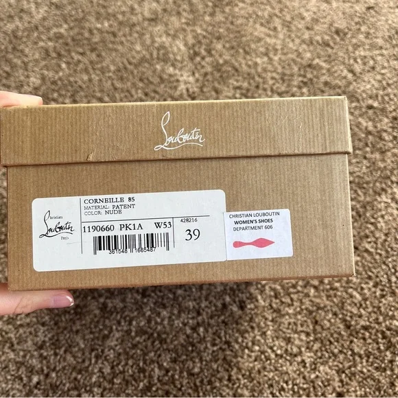NEW Louboutin Corneille Nude Patent Heels - Picture 9 of 10